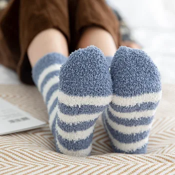 Pruhované Ponožky Ženy Nadýchané Coral Sametové Tlusté Teplé Zimní Ponožky Pro dívky vnitřní Podlahy Ručník Ponožky Prodyšné Ženy, roztomilé Sox Soks