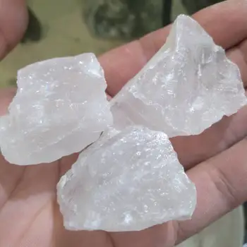 1ks Bílý křišťál Surový kámen zrna Quartz Crystal Stone Rock Čipy Exemplář Léčení kolekce crystal fish tank