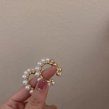Gold C Tvar Hoop Náušnice Simulované Perly Otevřít Náušnice Obruče Elegantní Vintage Náušnice pro Ženy, Dívky Dary Oboustranné